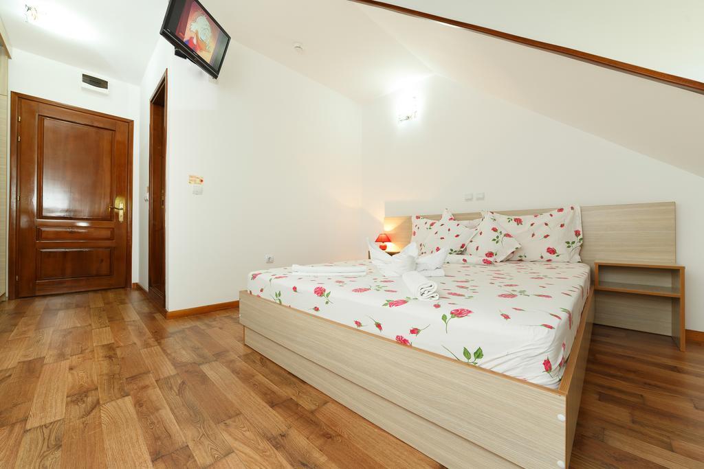Hotel Insula Tulcea Cameră foto