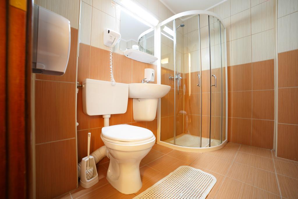 Hotel Insula Tulcea Cameră foto