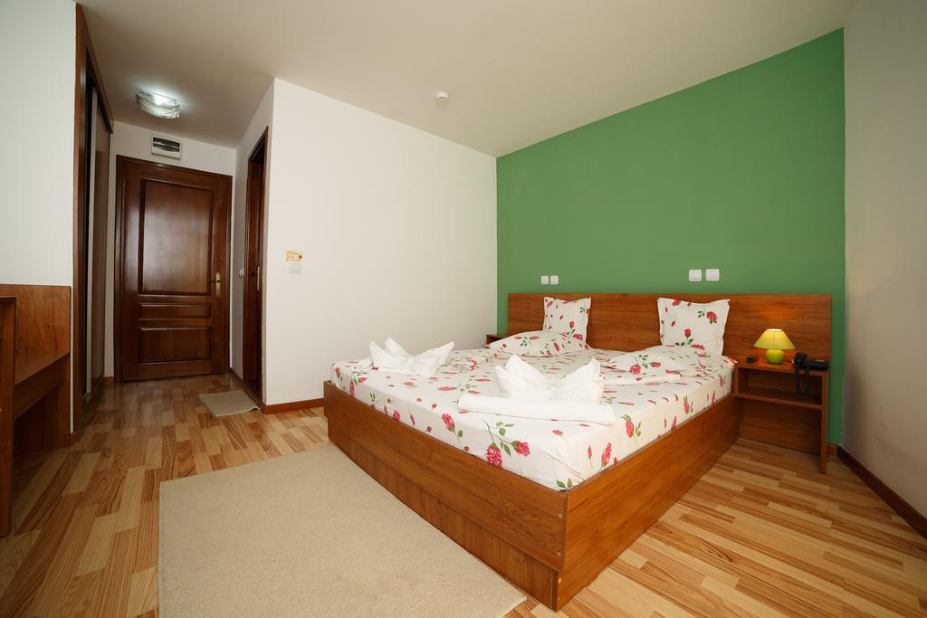 Hotel Insula Tulcea Cameră foto